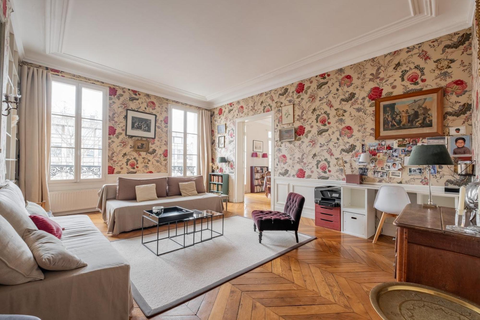 Veeve - Flowers In Saint-Martin Paris Bagian luar foto